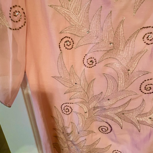 Beautiful peach color dress was embroidered with beads size 10 - Picture 4 of 8